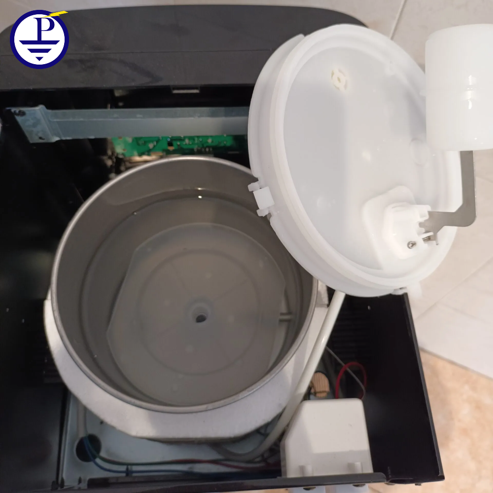 Mantenimiento de cafeteras, hervidores y dispensadores eléctricos